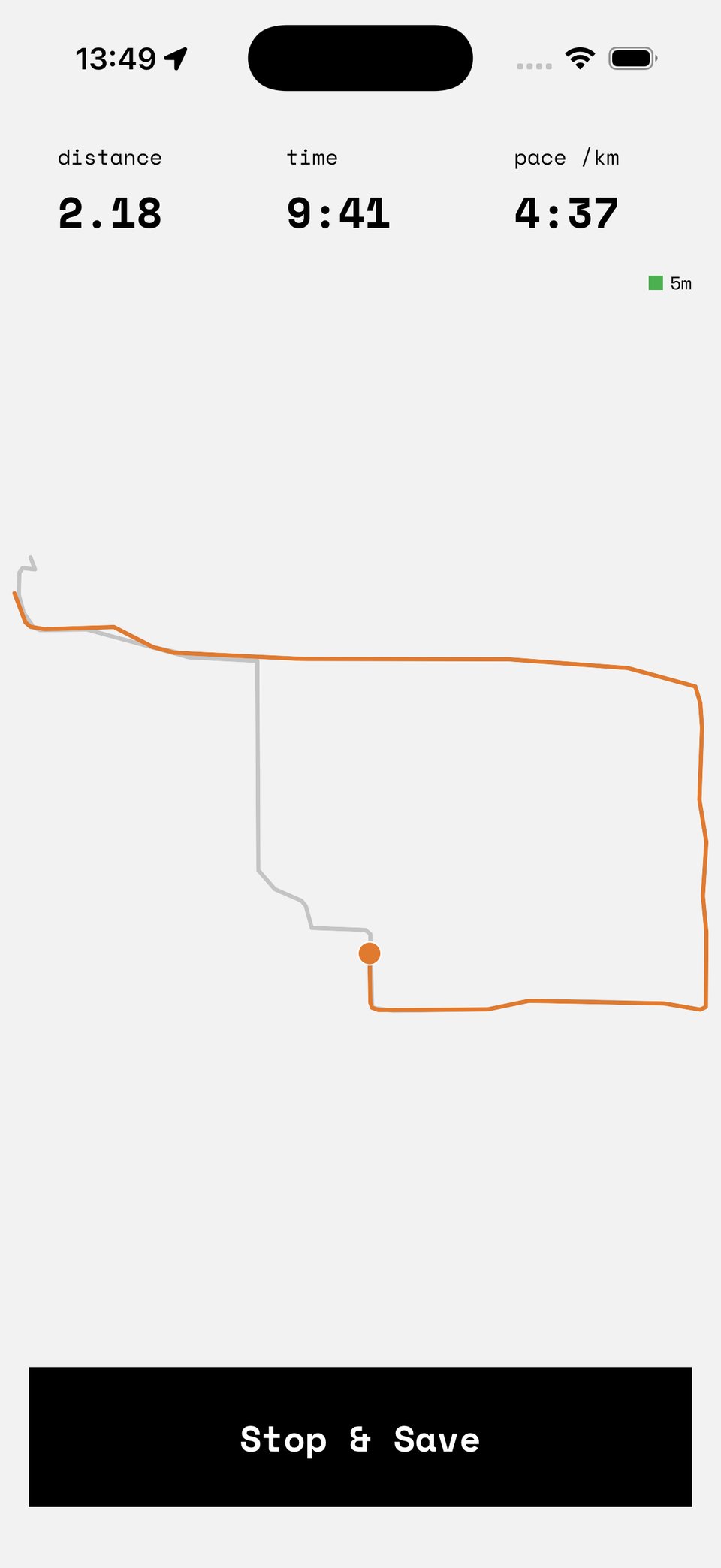 The Dagg active run screen partway through a run, showing live distance, time, and pace with the route drawn as it goes.